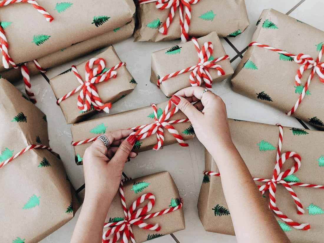 Tutti i buoni motivi per regalare un cosmetico a Natale